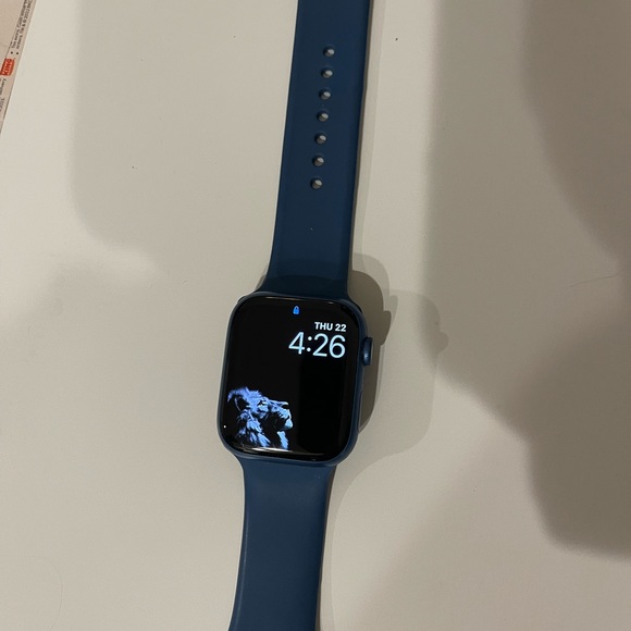 Apple Watch Series 7 // 45 Mm - Picture 4 of 6